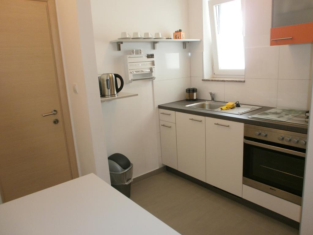 Apartments Bora Ližnjan エクステリア 写真